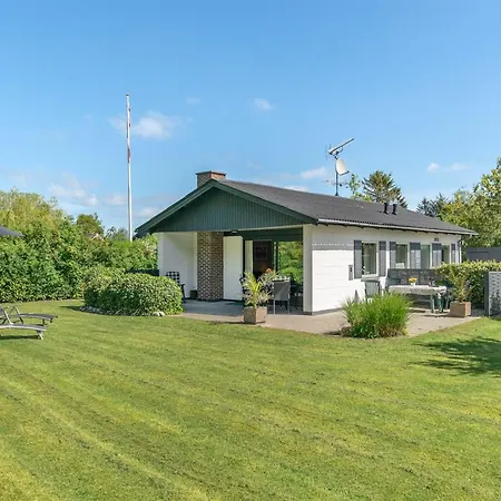 Suni - 400m From The Sea By Interhome Semesterbostad
