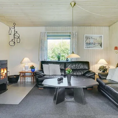 Сasa de vacaciones Suni - 400m From The Sea By Interhome